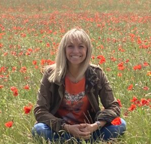 Michaela Strachan portrait 2